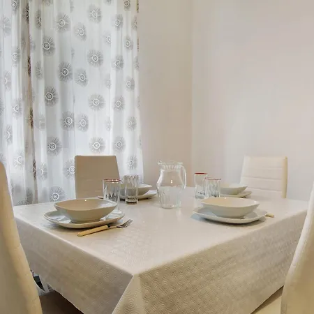 Apartment House Il Glicine - Pet Friendly